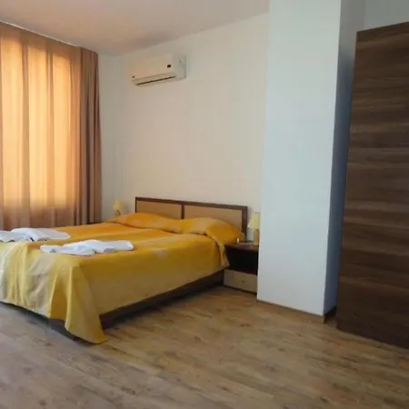 Charming 1-Bed Apartment