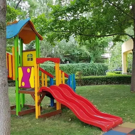 Apartment Charming 1-Bed Apartment *
